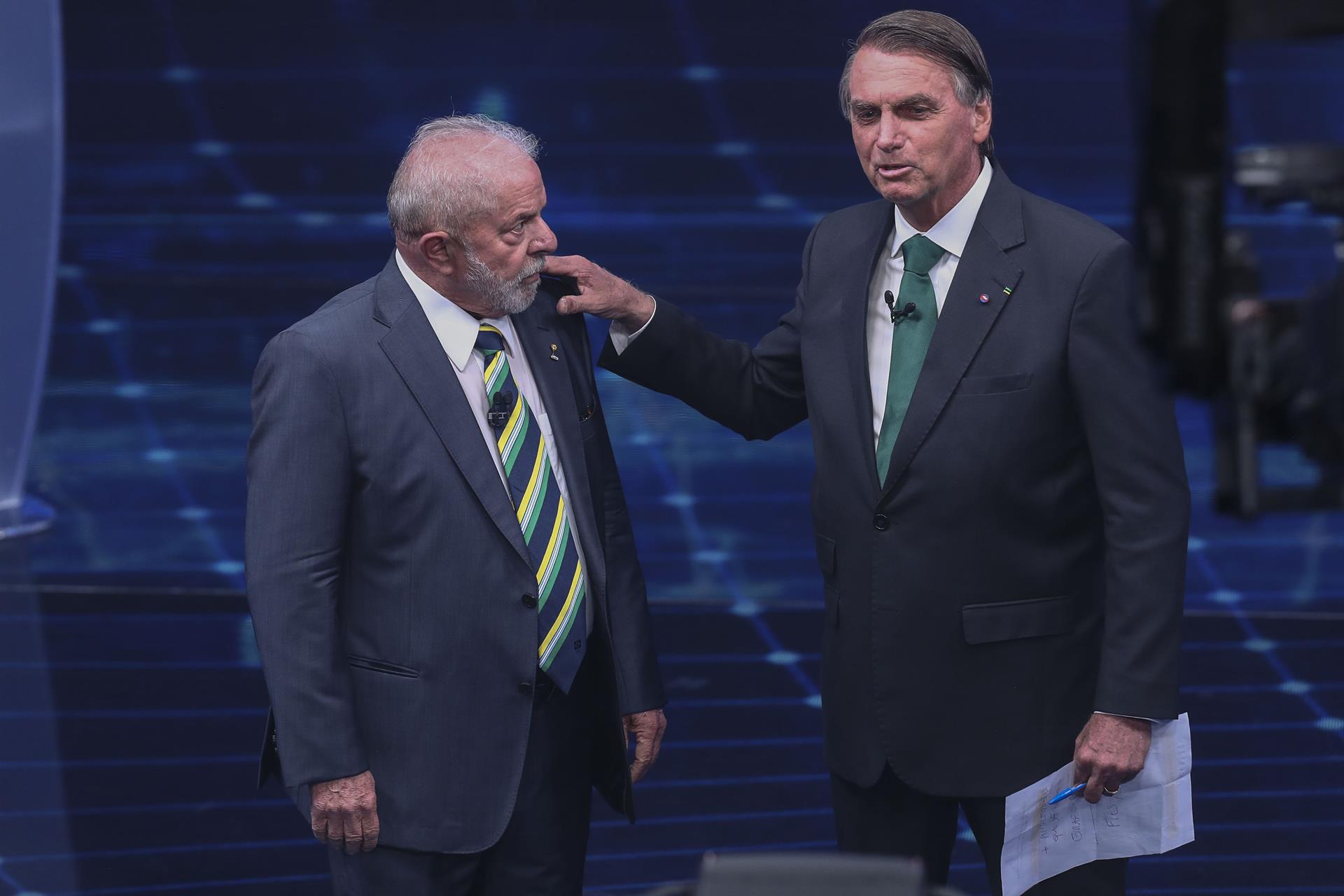 Bolsonaro y Lula se miden en su último cara a cara antes de las ...