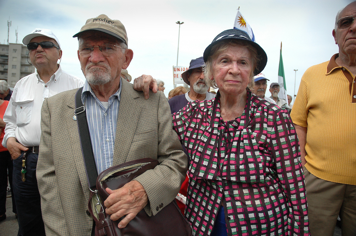 Más de 155.000 jubilados y pensionistas de bajos recursos tendrán canasta de fin de año