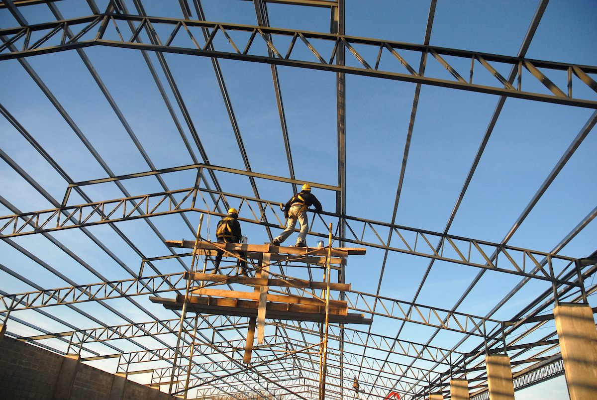 El desempleo bajó a 7 % en diciembre