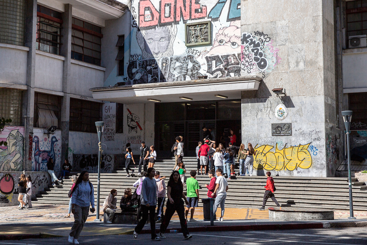 Prevén incrementar los montos de las becas Butiá