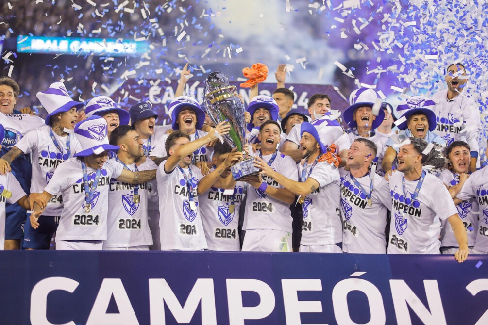 Vélez se coronó campeón del fútbol argentino en su tercera final del año