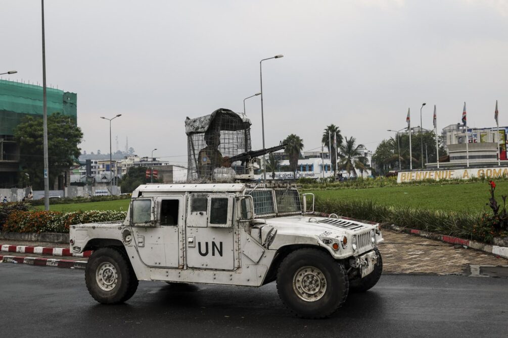 Arriban a Uruguay dos soldados heridos en el Congo