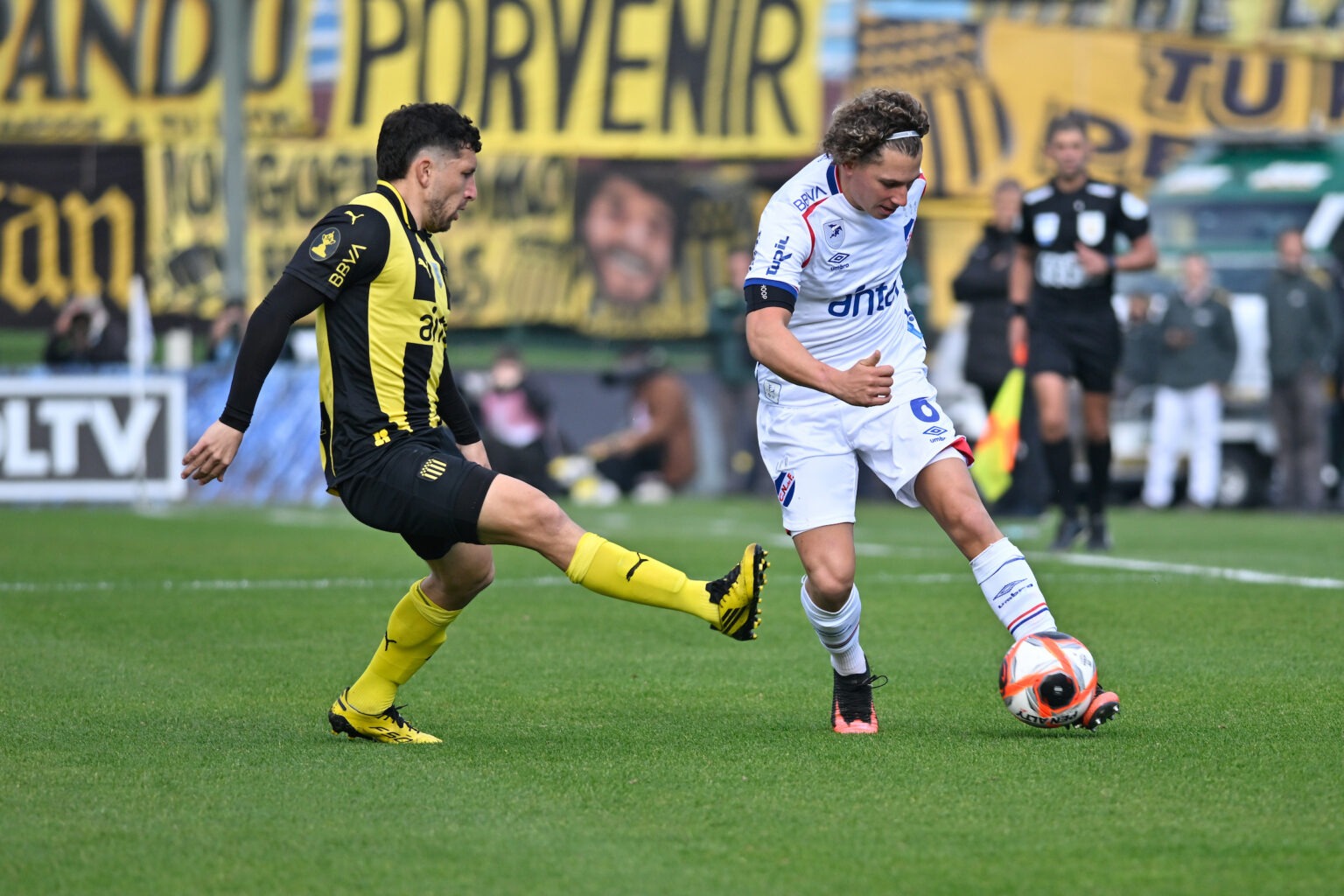 Peñarol quiere cambiar el clásico y Nacional jugarlo como está fijado