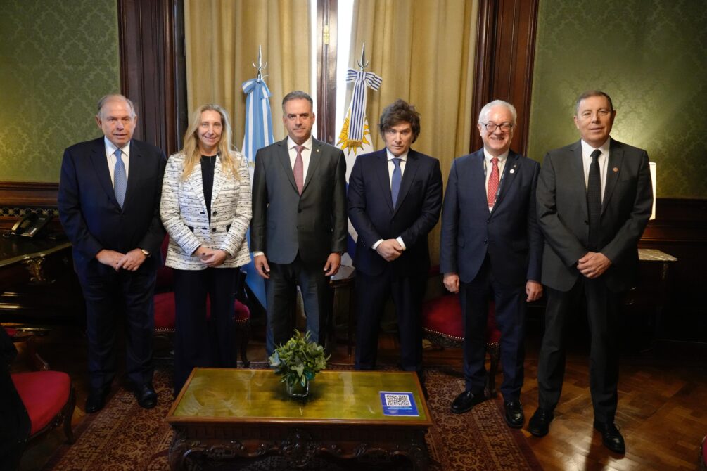 Orsi y Milei se reunieron en Buenos Aires, el encuentro duró media hora, aproximadamente