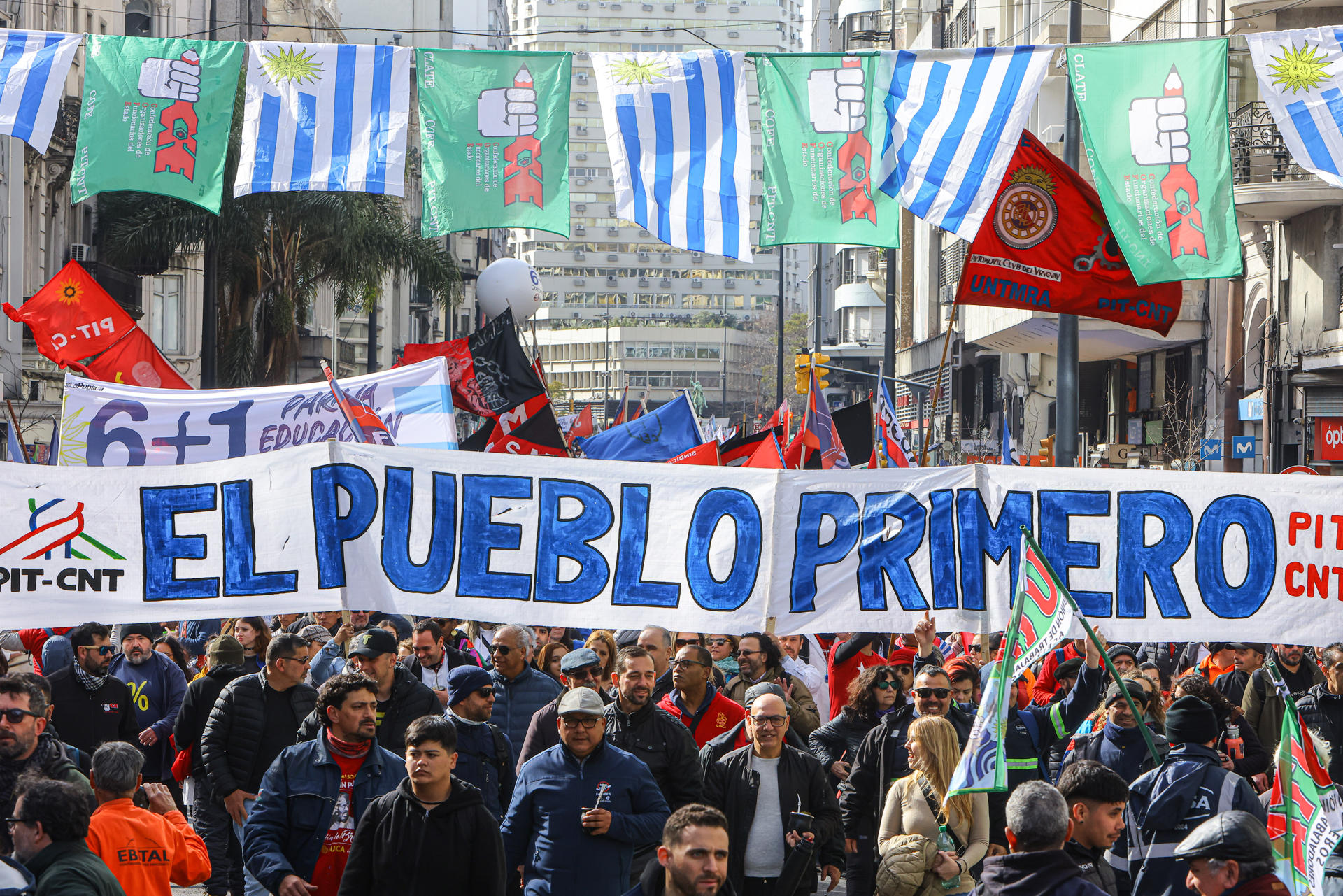 Pit Cnt insiste en gravar al 1 % más rico para combatir la pobreza infantil