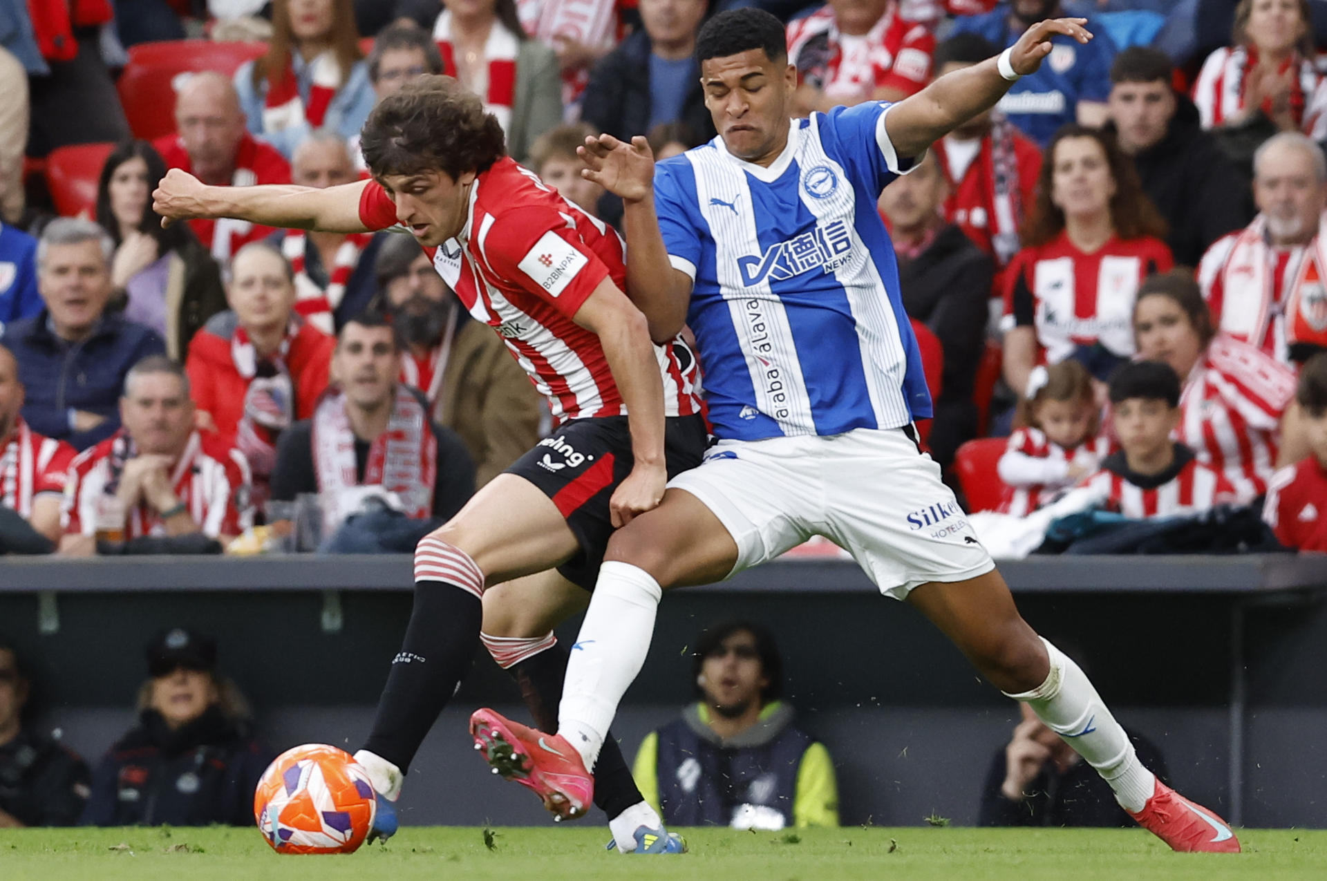 El uruguayo Santiago Mouriño presentado como jugador del Villarreal