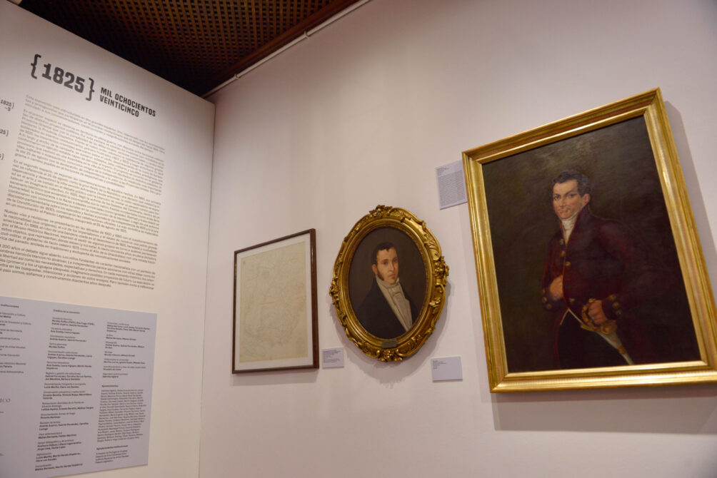 Muestra “1825” expone colección de pinturas y objetos alusivos a la independencia nacional