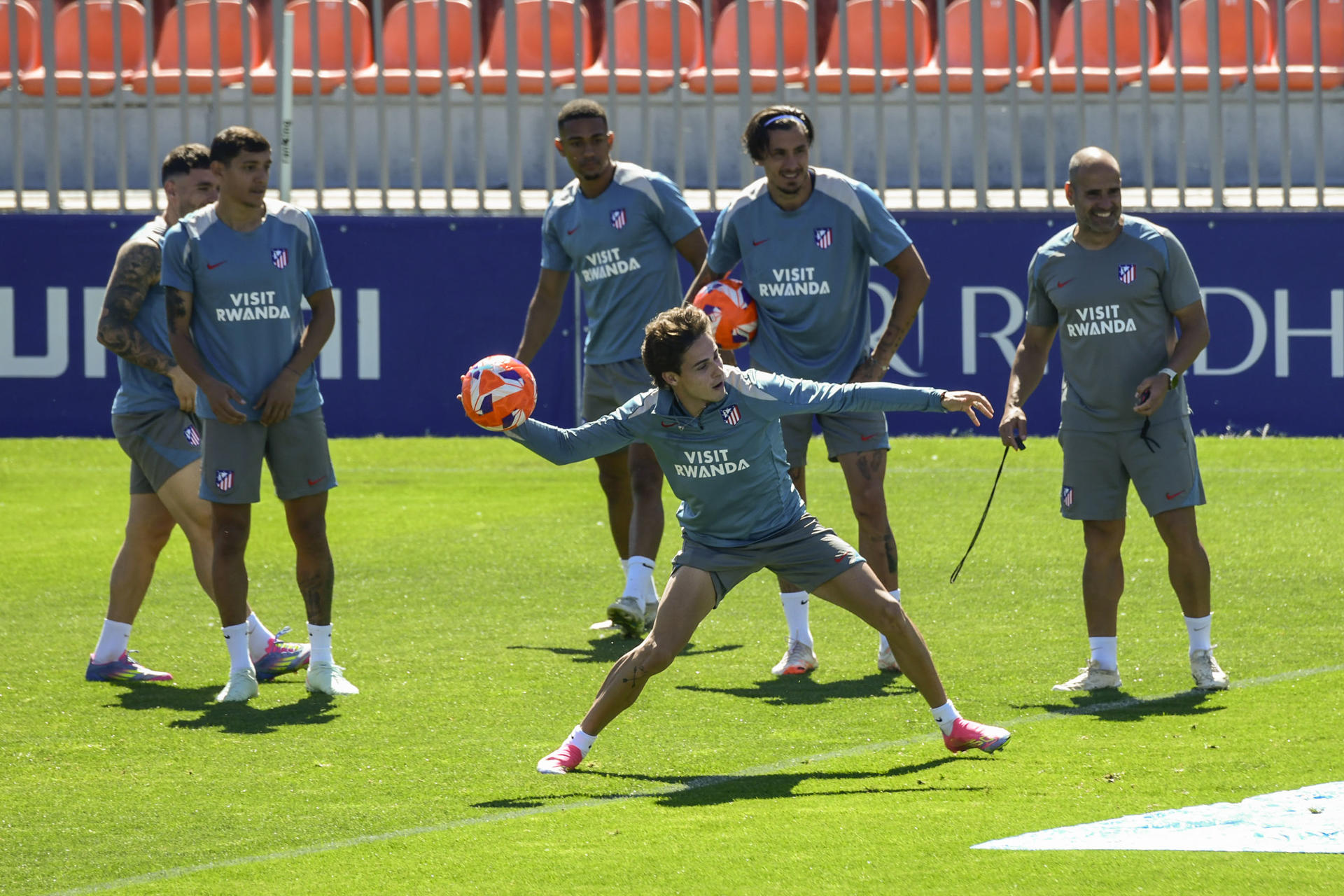 Josema Giménez sigue de baja por lesión y no entró en la convocatoria del Atlético