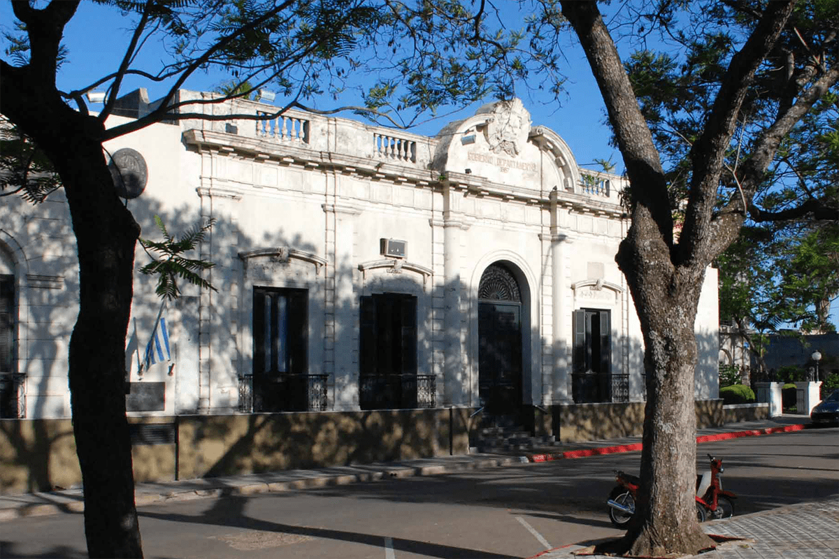 Despidos en Salto: Adeom anuncia que reclamará por violación de la negociación colectiva