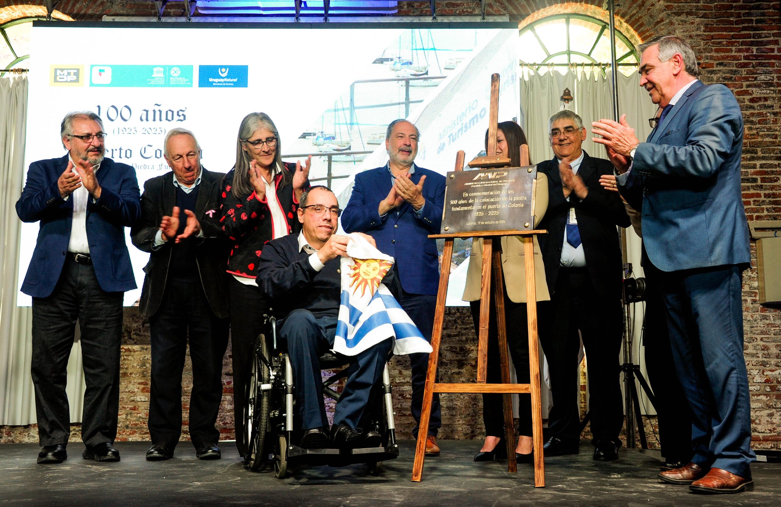 Instalaciones de la terminal del puerto de Colonia quedarán operativas en 2026