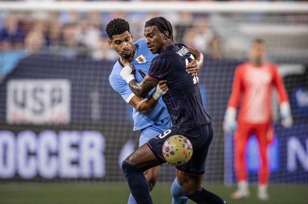 Uruguay cierra el año goleado 5-1 por los suplentes de Estados Unidos