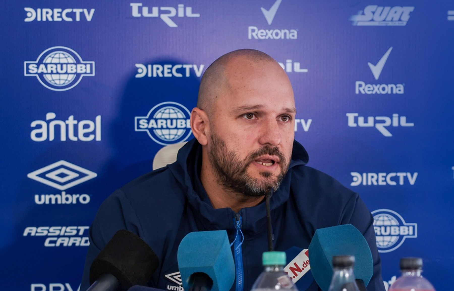 A Jadson Viera le da “mucha alegría” definir como local