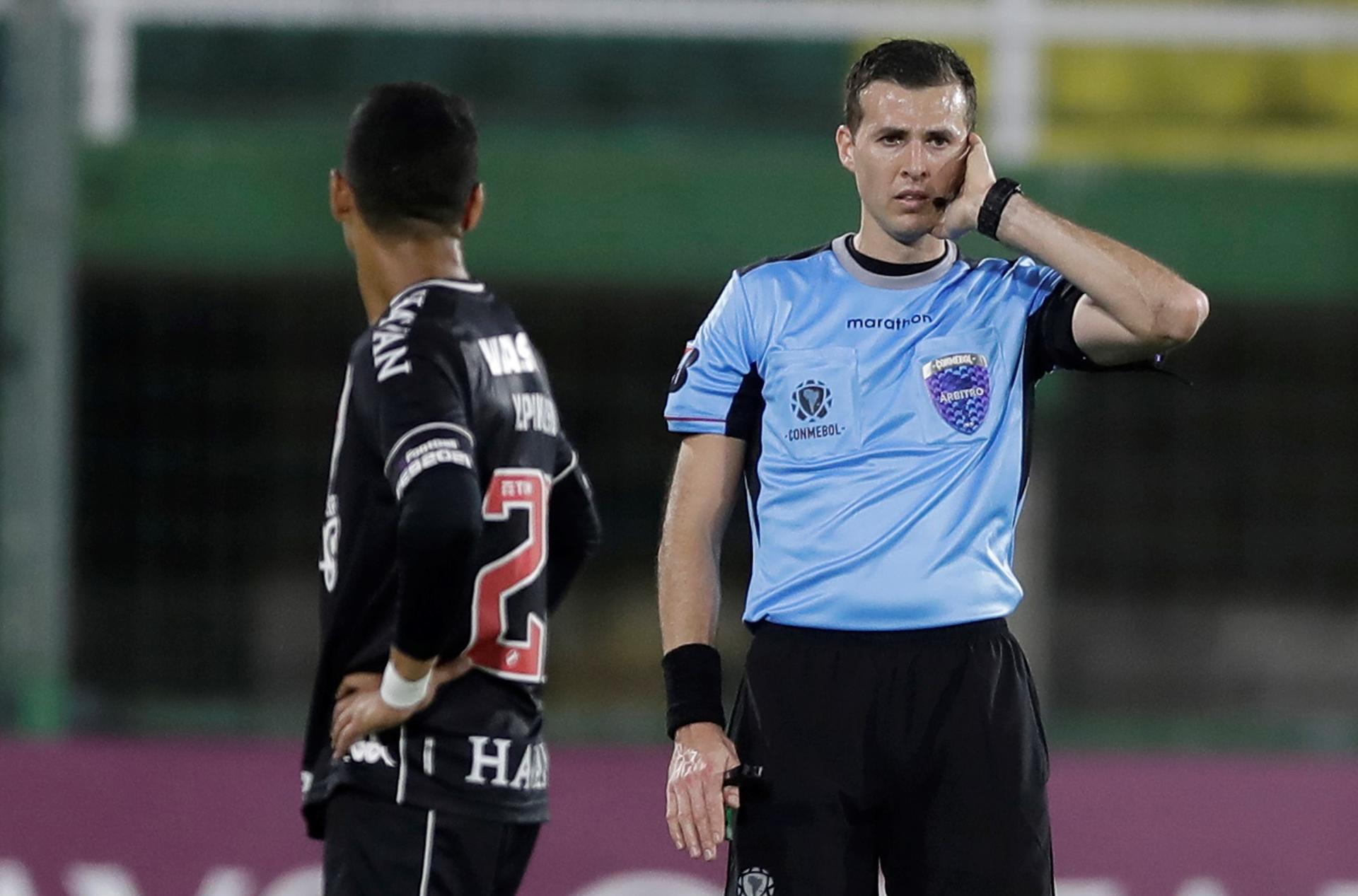 Liverpool-Peñarol: Andrés Matonte el árbitro y Antonio García en el VAR