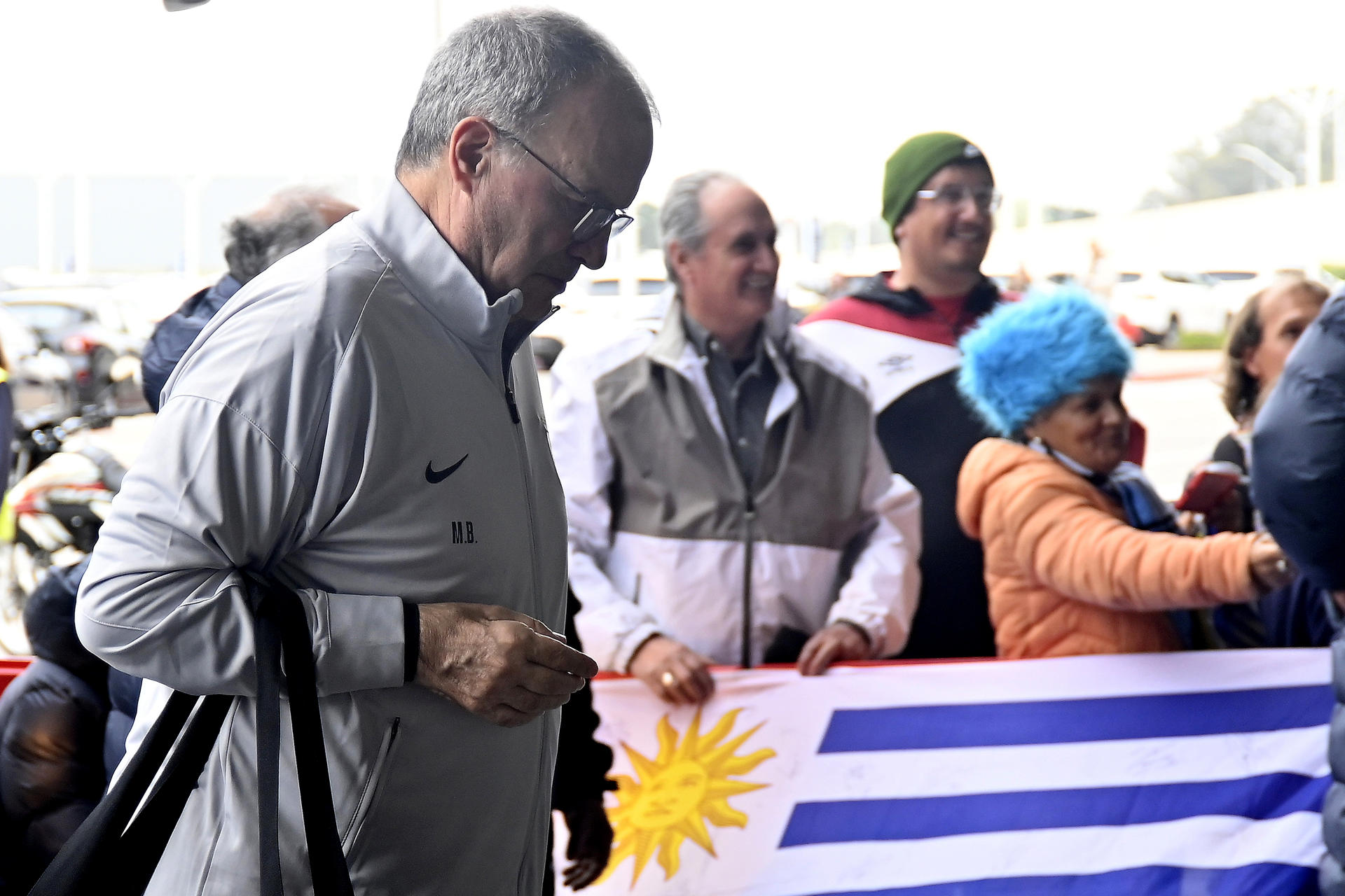 Bielsa: “La idea es que repitan la menor cantidad de jugadores en estos dos partidos”
