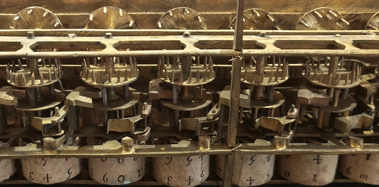 Se suspende subasta de una calculadora inventada por Pascal en 1642