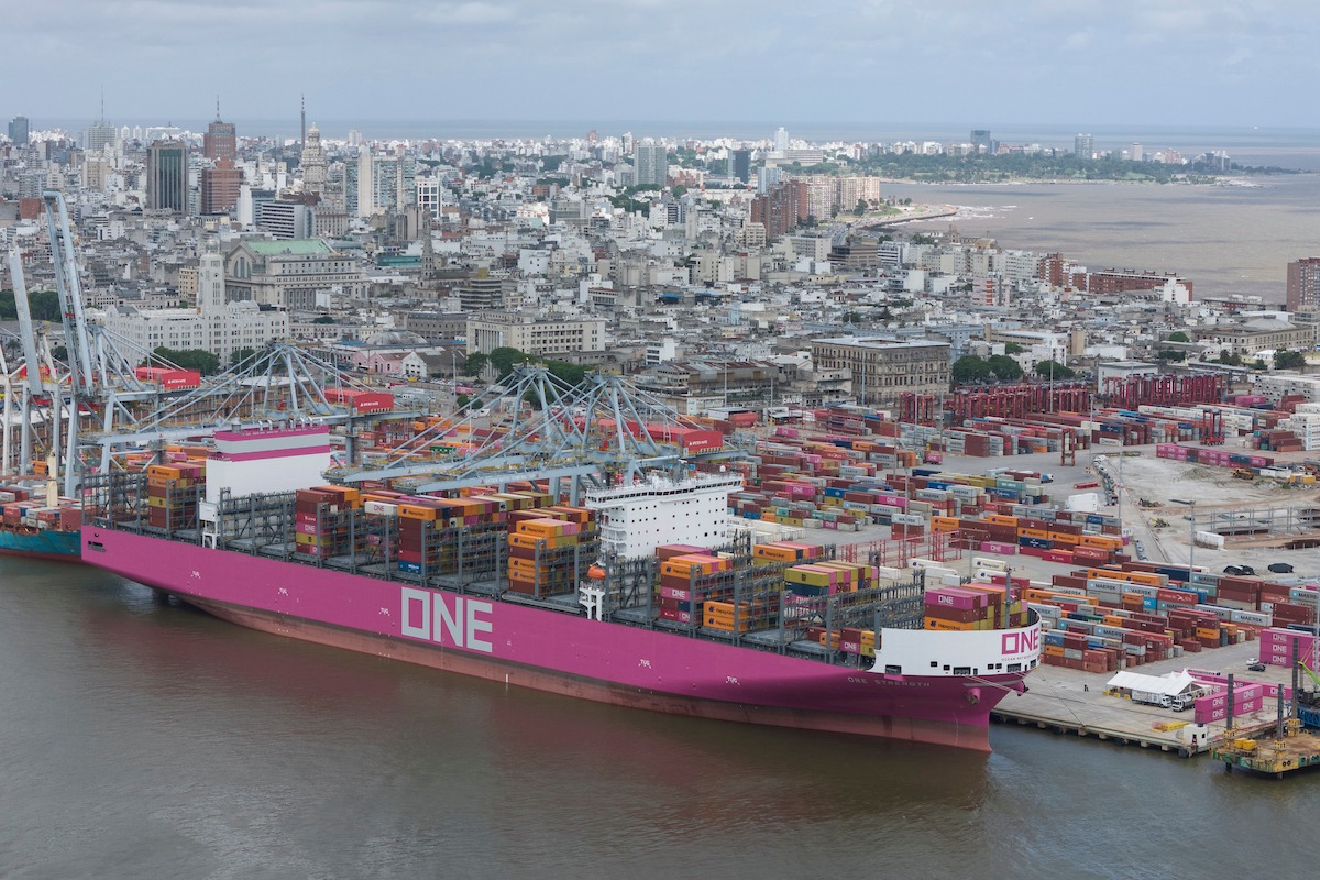 Exportaciones aumentaron 2 % en noviembre, en comparación con mismo mes de 2024