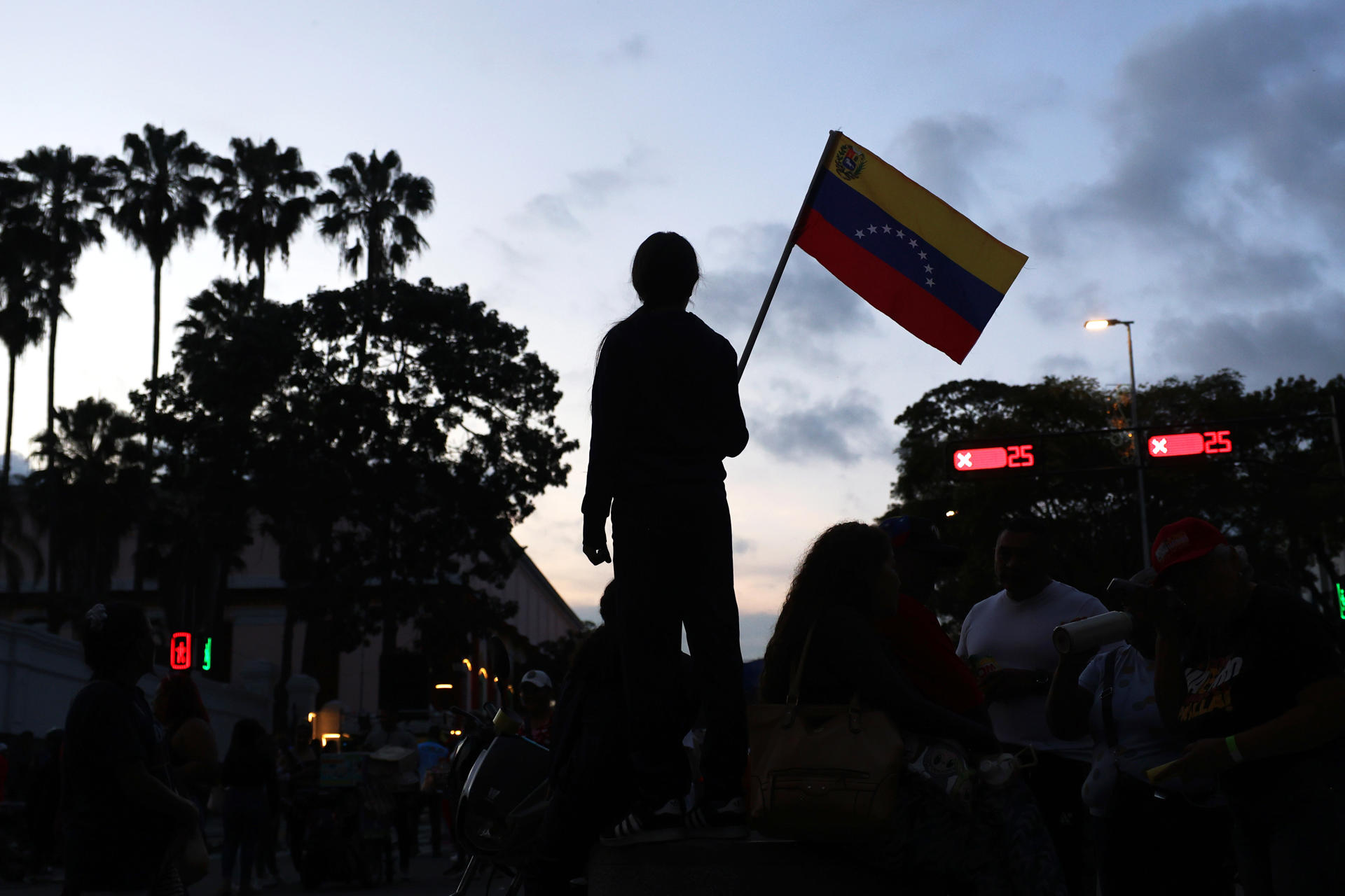 Catar dice que está ¨esperando¨ petición para ejercer de mediador entre EEUU y Venezuela