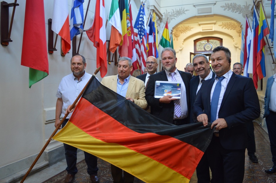 Compañía alemana EcoZn GmbH con Enciso