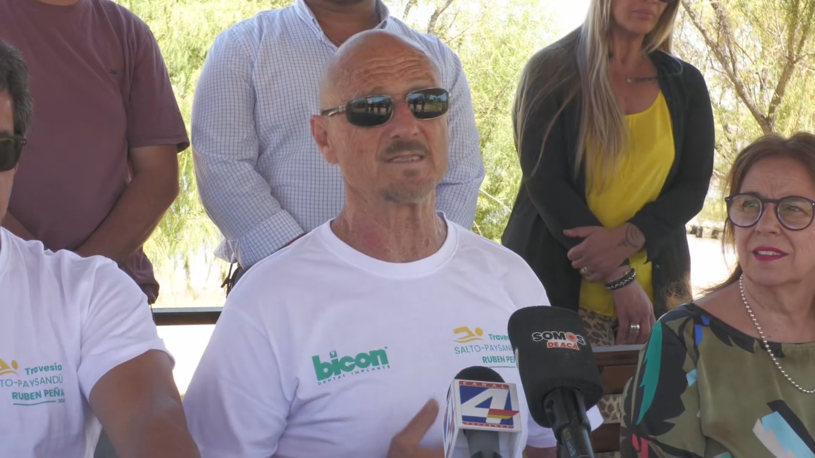 Travesía Salto – Paysandú: Seis nadadores uruguayos atravesando 125 km del Río Uruguay