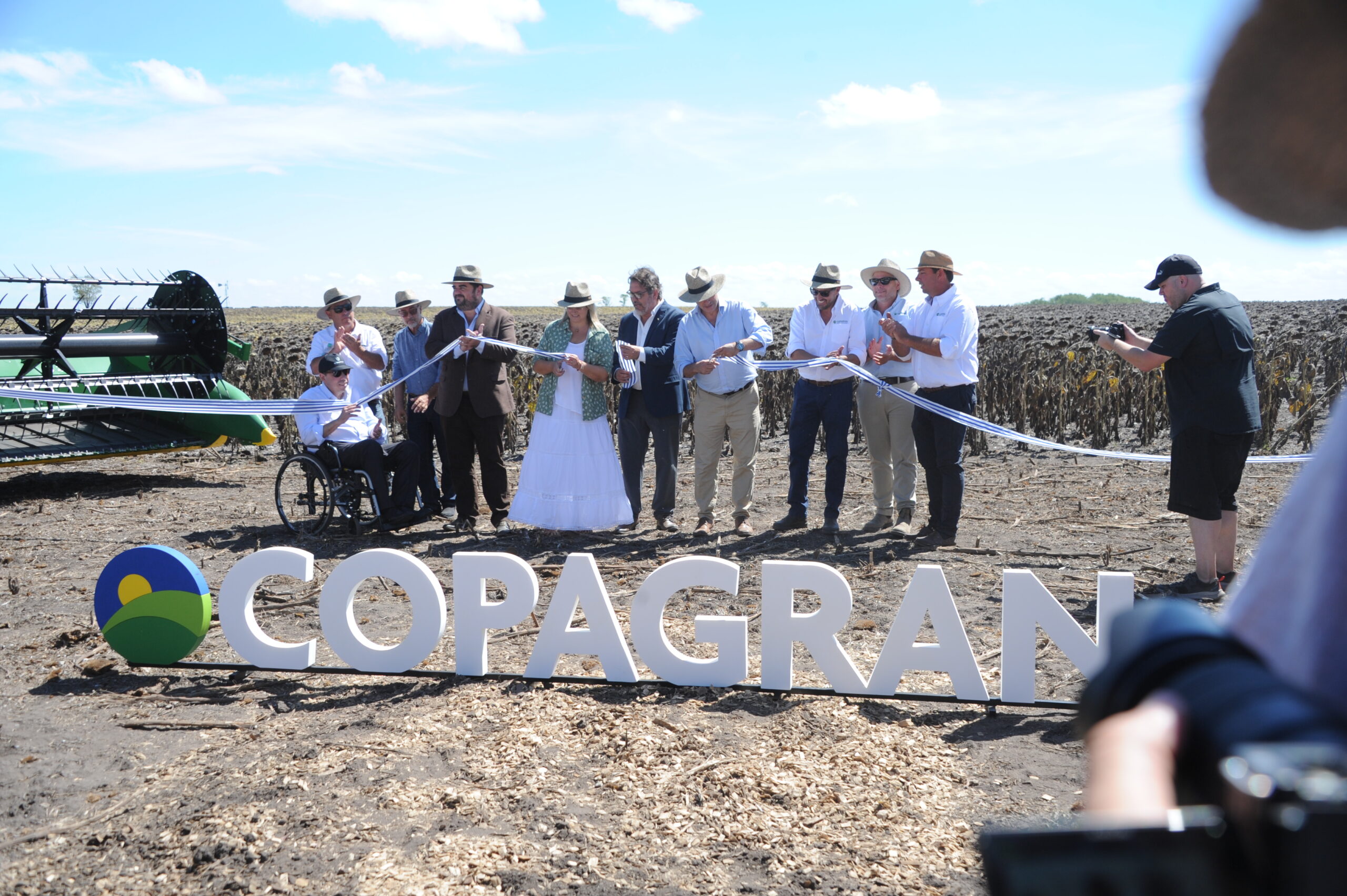 Orsi inauguró cosecha de girasol en Río Negro
