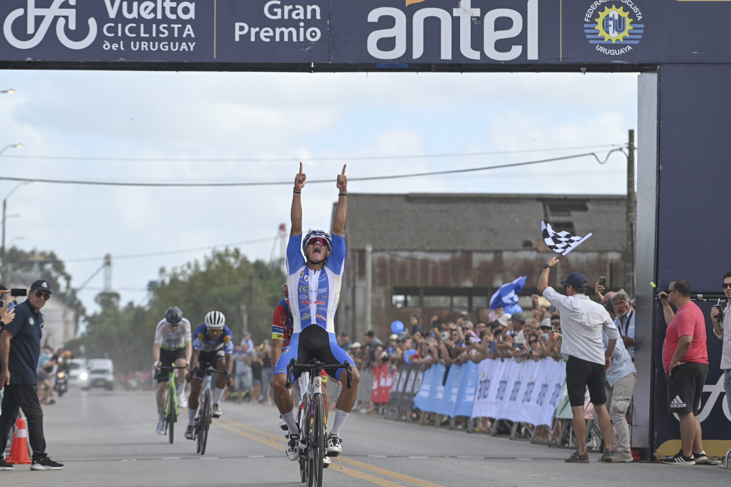 Lisandro Bravo ganó el primer tramo de la etapa 7 de la Vuelta