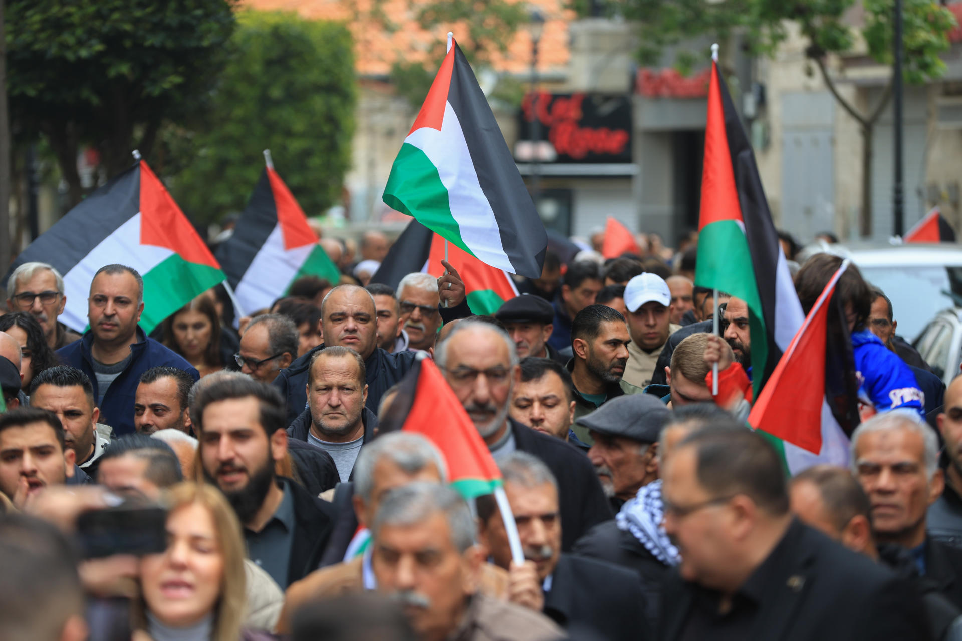 Palestinos protestan contra la pena de muerte impuesta por Israel