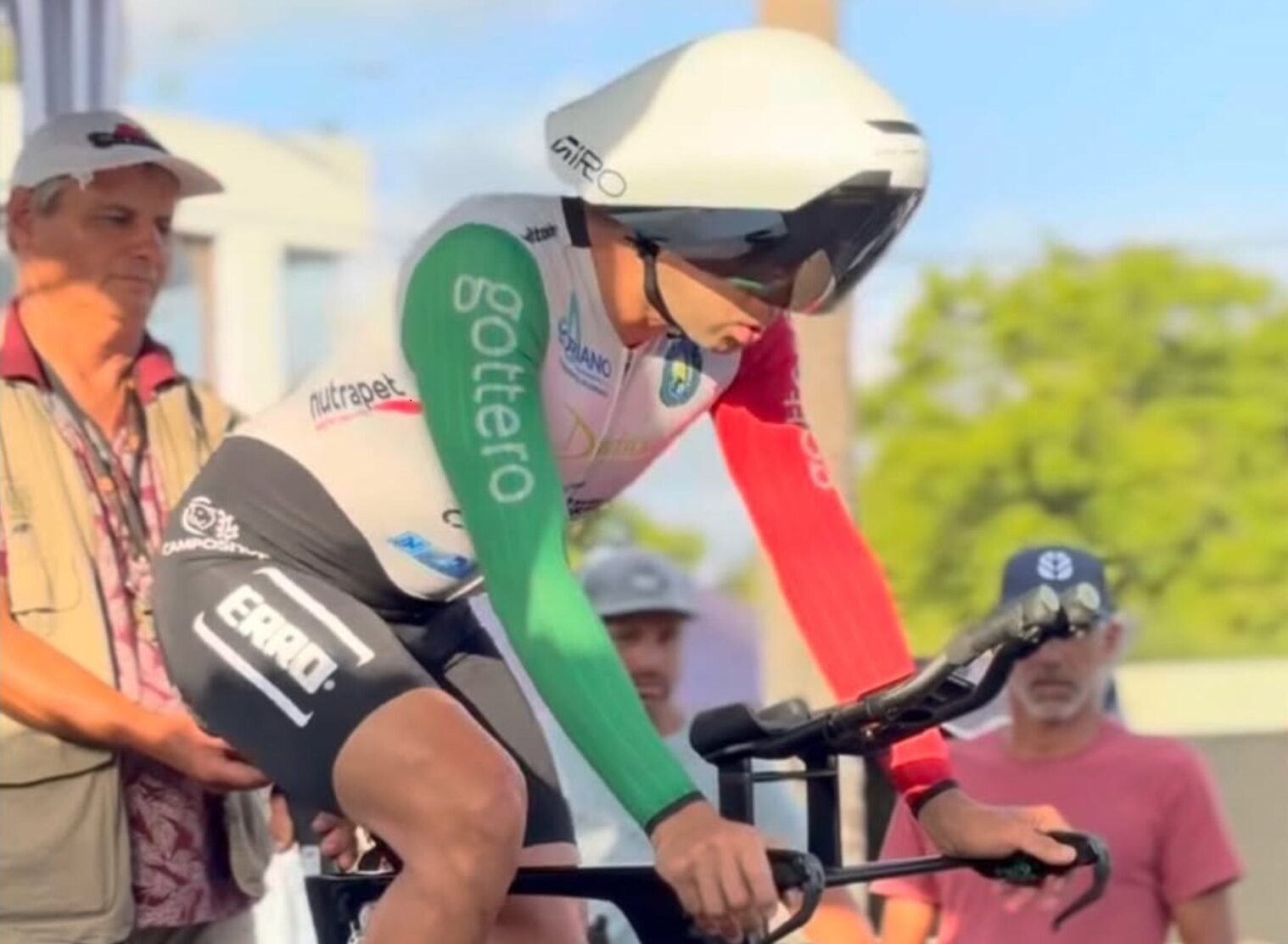 Dolores pisa fuerte: Asconeguy voló en la crono y Gaday estira la ventaja en la malla oro