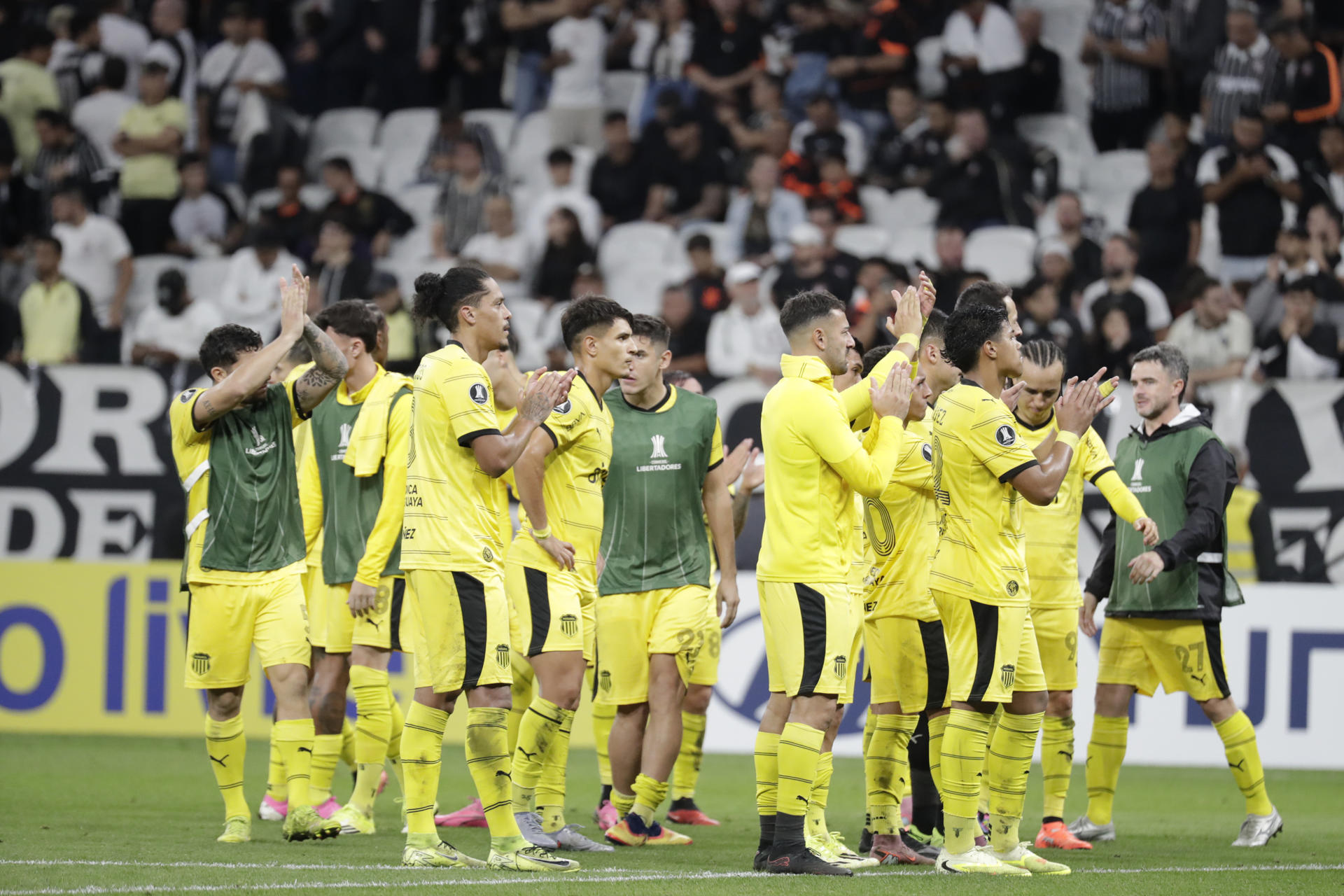 Peñarol se juega sus últimas cartas ante Platense en Buenos Aires