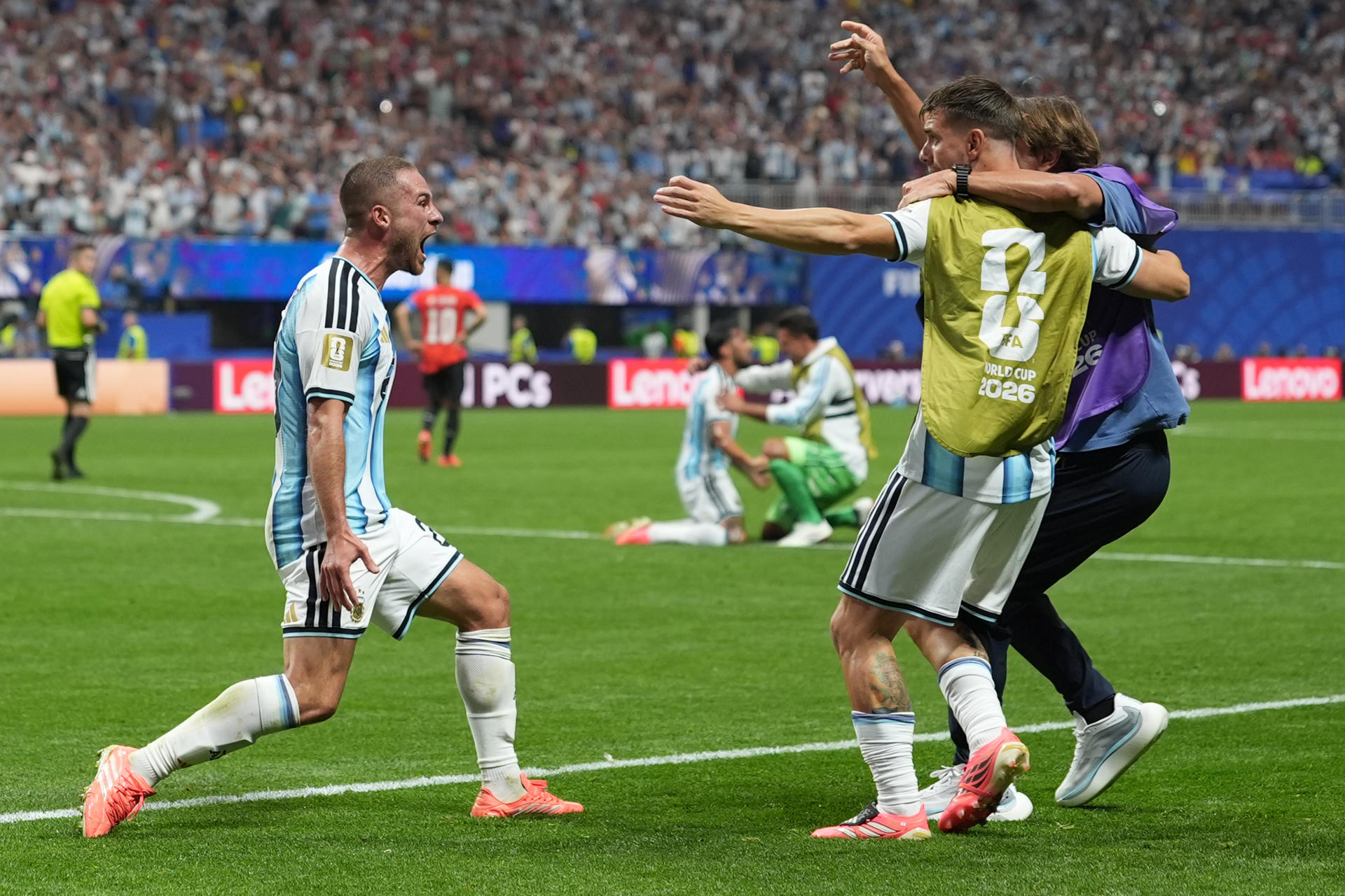 Argentina derrotó 3-2 a Egipto y está en cuartos de final