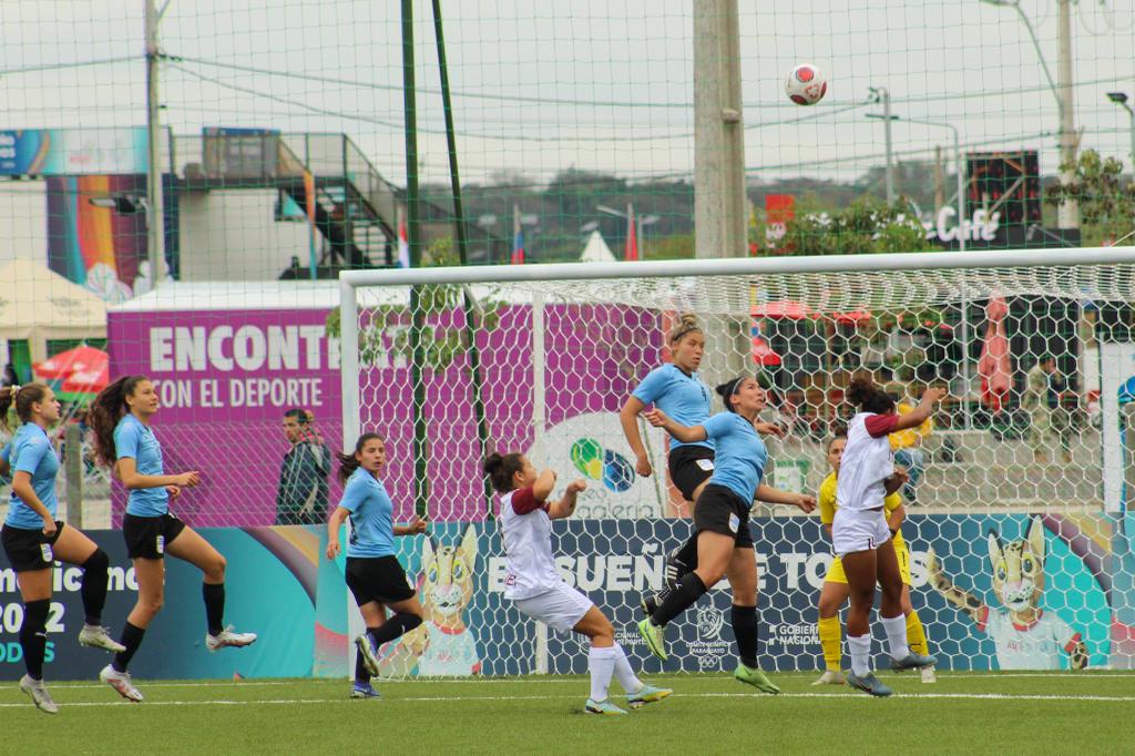 Uruguay aseguró medalla en el fútbol femenino de los Odesur y va por el oro  - EL PAÍS Uruguay
