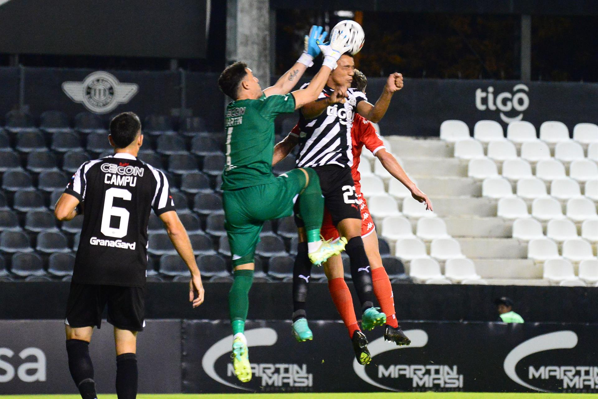 ANOTANDO FÚTBOL *: NACIONAL DE ASUNCIÓN