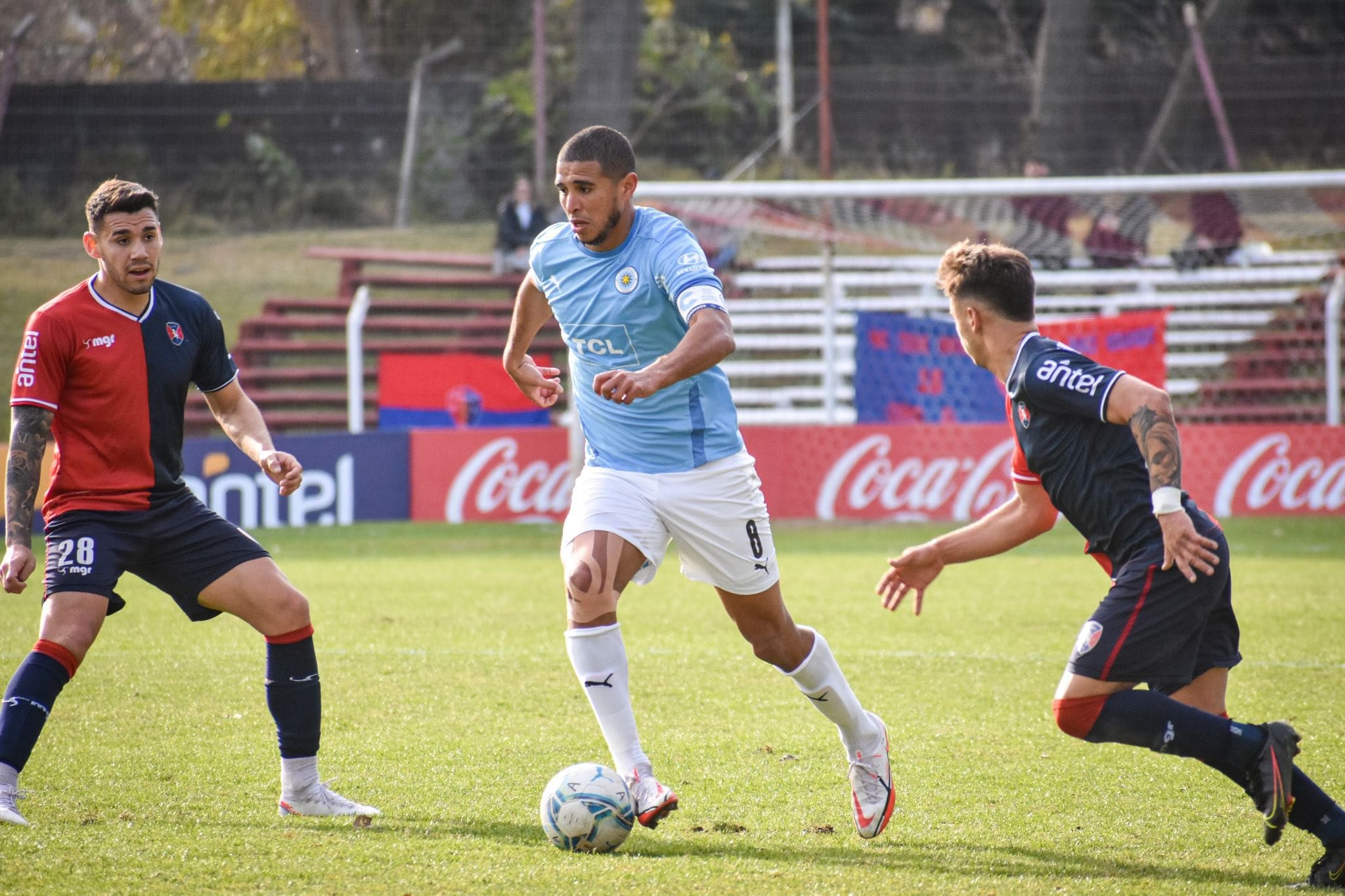 Albion le ganó a Montevideo City Torque 1 a 0 y es líder de la serie A ...