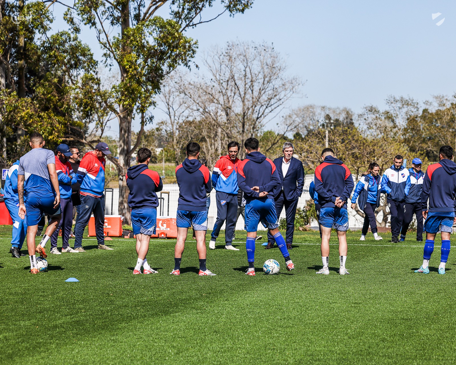 El 'Chino' Recoba es el nuevo entrenador del Nacional de Uruguay