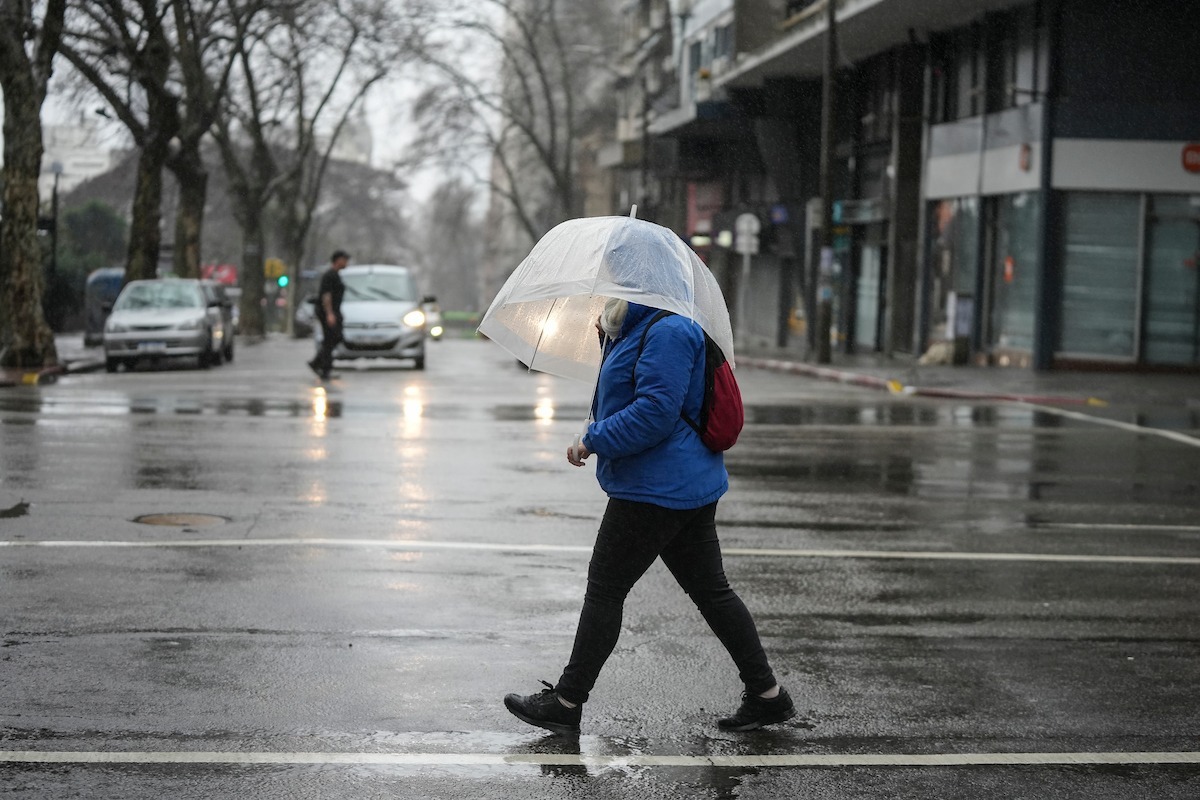 Inumet advierte tormentas fuertes y muy fuertes desde la tarde del sábado