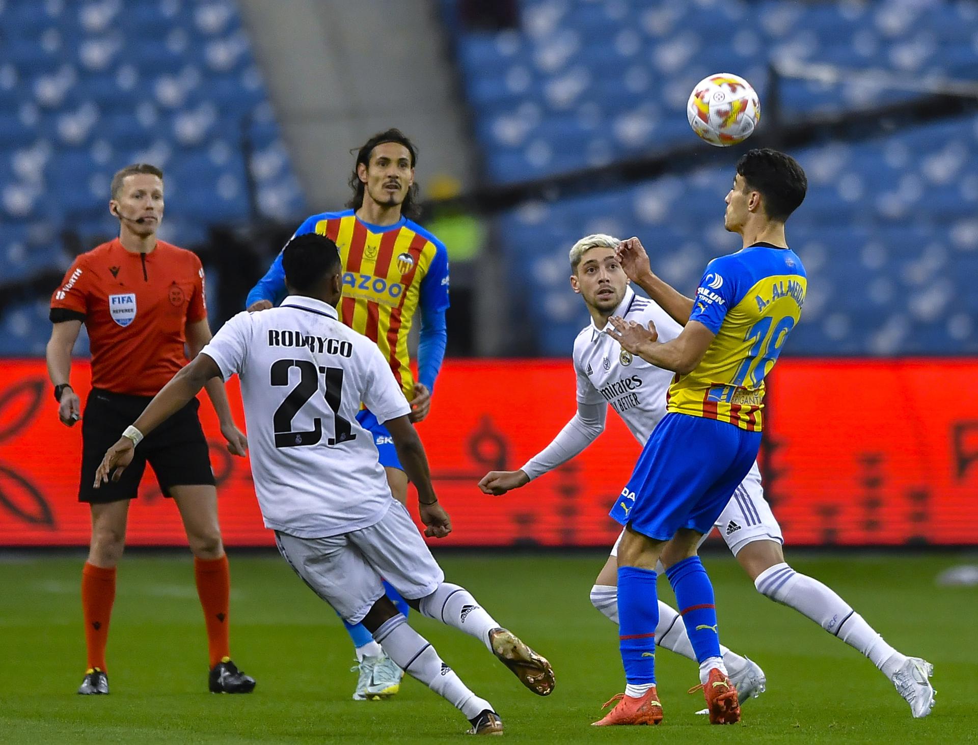 Supercopa de España: los penales clasifican a Real Madrid a la final ...