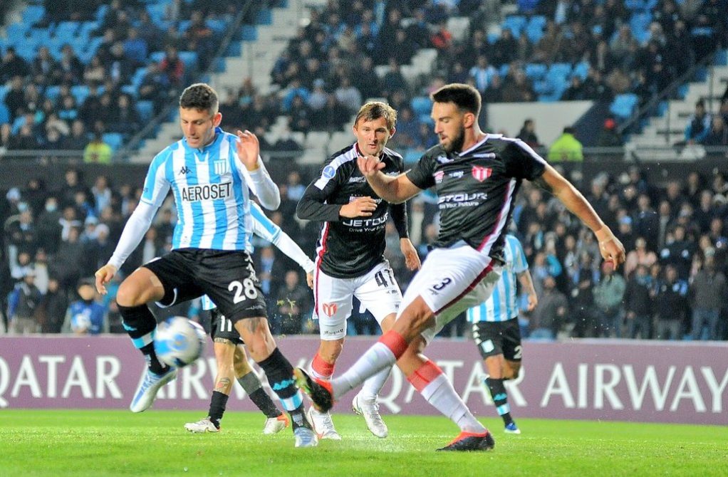 Prognóstico River Plate Montevideo Racing